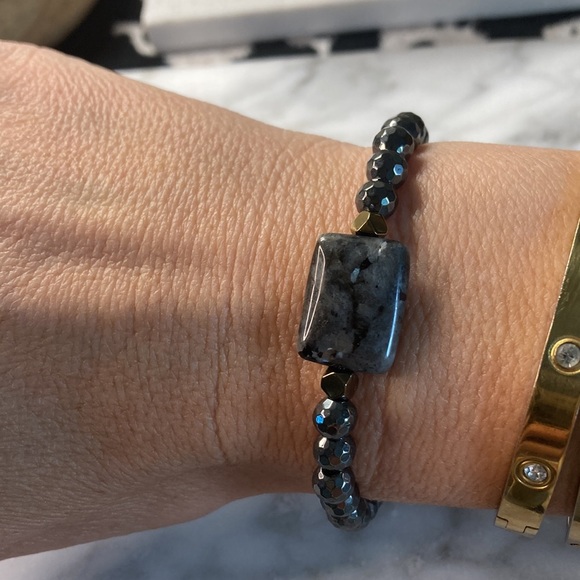 Grey Hematite & Larvikite Bracelet - Picture 2 of 5